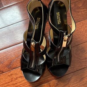 Michael Kors Elegant Black Heels with Zipper